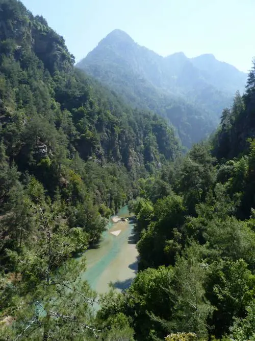 Fanno trekking in Libano, morto un italiano, ferito un altro