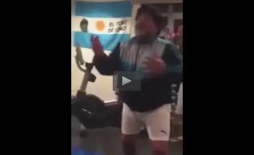 Maradona balla a Dubai