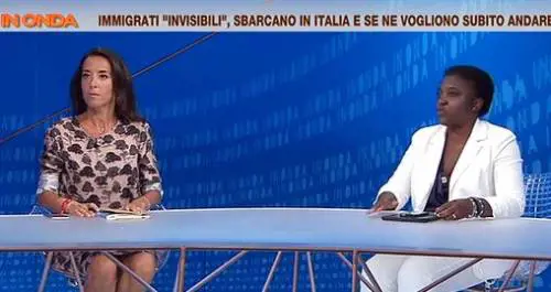 Lite Ronzulli-Kyenge sui migranti: "La gente è stufa", "Muovono l’economia"
