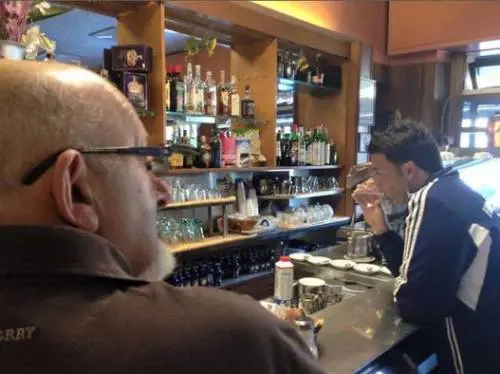 Le vacanze di Renzi: corsa e caffé col padre a Rignano