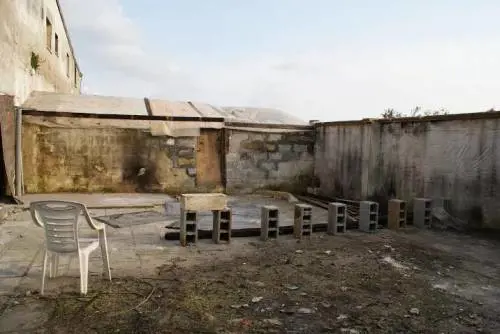 Nardò, viaggio nel ghetto dei braccianti africani ​sfruttati nei campi pugliesi