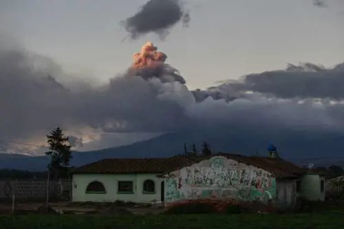 Ecuador, si risveglia il Cotopaxi. È stato d'emergenza
