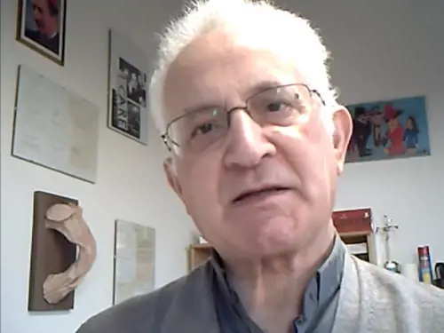 Il parroco militante: "Salvini e leghisti feccia della società"