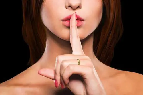 Tremano i fedifraghi: i dati di Ashley Madison nelle mano degli hacker