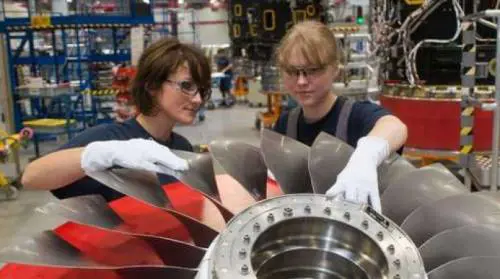 Sciopero e contratti, il governo studia l'offensiva d'autunno. Cisl: legge impropria e dannosa