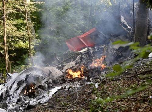 Slovacchia, scontro all'airshow: muoiono sette paracadutisti