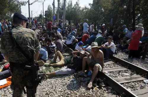 Macedonia, tensioni al confine: lacrimogeni contro gli immigrati