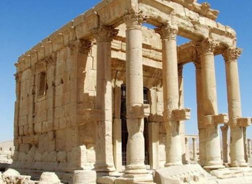"A Palmira Isis ha distrutto  il tempio di Baalshamin"
