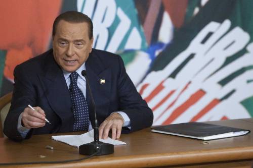 Berlusconi: "Mobilitare i moderati o rischio ballottaggio Pd-M5S"