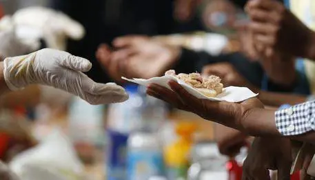 La coop guadagna con i profughi: così i soci si spartiscono 60mila euro