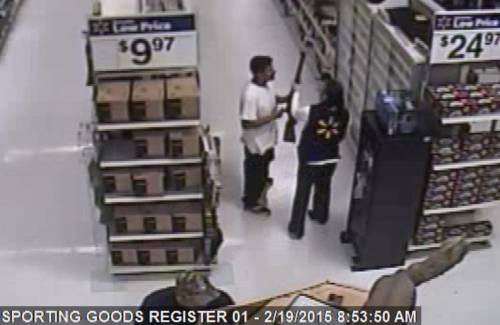 La catena di supermercati Walmart non venderà più i fucili d'assalto