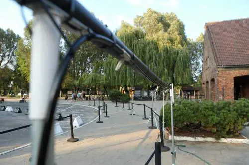 Le doccette contro il caldo ad Auschwitz