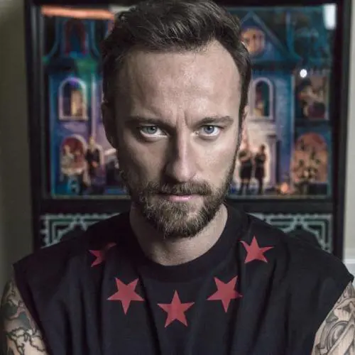 Francesco Facchinetti difende Stonex contro le critiche