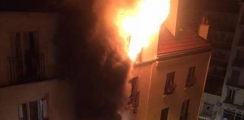 Parigi, maxi incendio