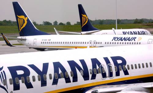 Ryanair attacca Alitalia: "Prezzi alti e servizi spazzatura"