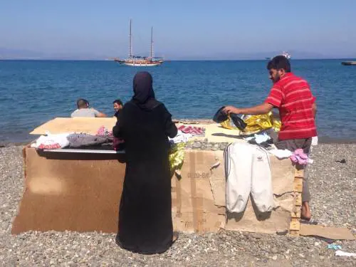 Kos, l'isola trasformata in campo profughi