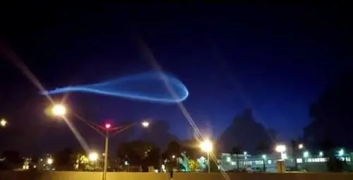 Attimi di terrore: quella scia in cielo che spaventa Miami