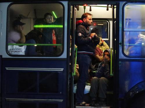 Se anche chiamarli migranti diventa offensivo