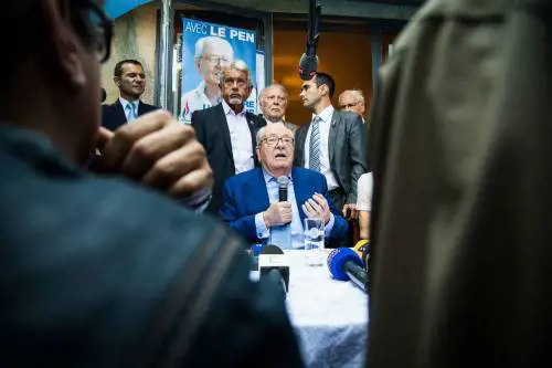 Le Pen riparte da un nuovo partito