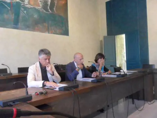 Così "Controcorrente" detta l'agenda politica del Paese