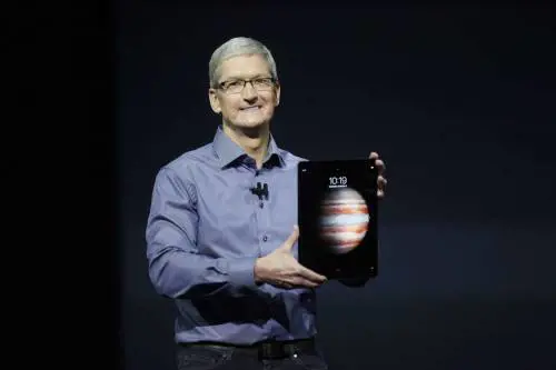 Apple lancia la tv del futuro Si cambia canale con la voce