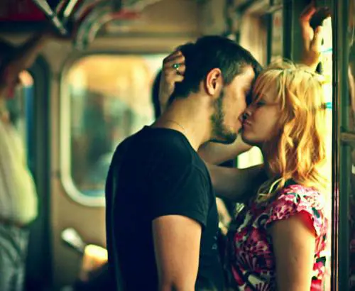 Cosa succede durante un bacio