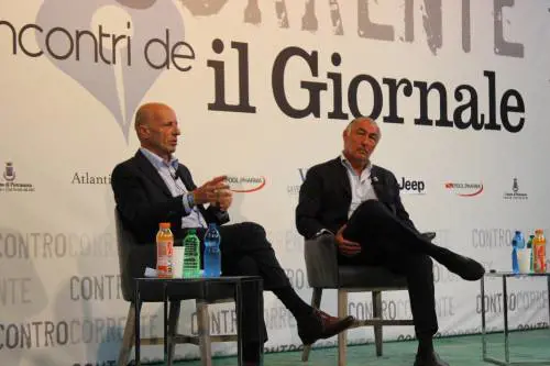 Sallusti a Controcorrente: "Renzi? Un'occasione persa"