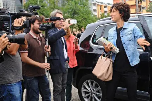 Agnese snobba i sindacati: "Insegnanti in assemblea? Ognuno fa le sue scelte"