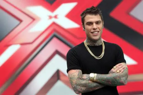 Il governo "censura" il disco a Fedez