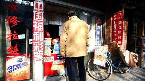 Vince alla lotteria e divorzia: alla ex moglie il 25% del premio