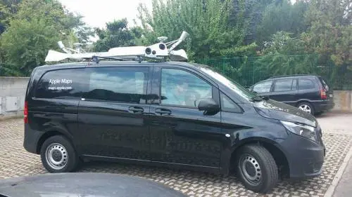 Avvistata la Apple car a Roma