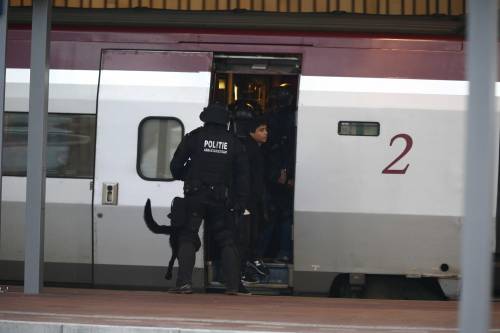 Paura alla stazione di Rotterdam: arrestato sospetto terrorista