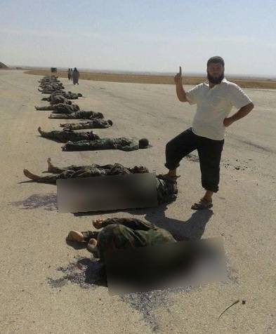 Siria, i qaedisti di Al Nusra massacrano 56 soldati siriani