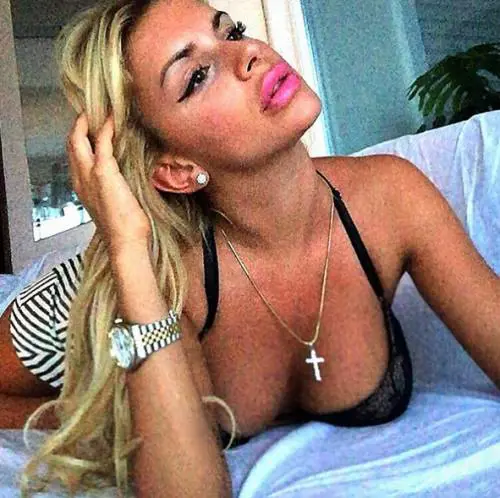 Veronica Graf ci ricasca: foto super hot su Instagram