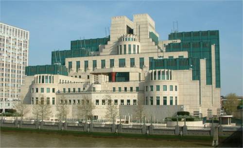 "MI5 paga spie islamiche per spiare i terroristi"