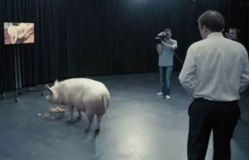 Charlie Brooker: "Non mi sono ispirato a Cameron quando ho scritto Black Mirror"