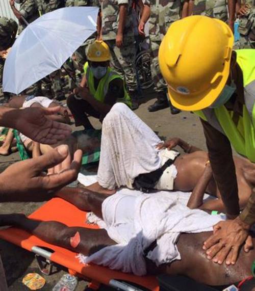 Calca alla Mecca, centinaia di persone morte schiacciate