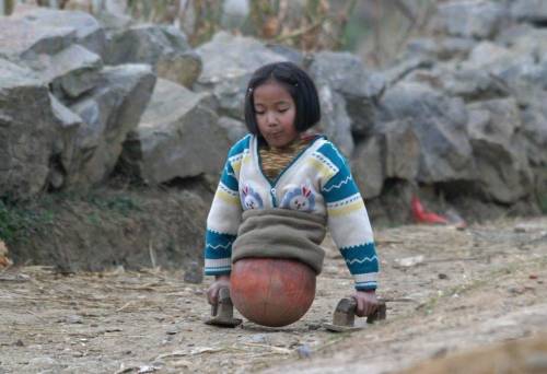 Qian Hongyan, "Basketball Girl"