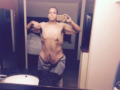 Si iscrive in un forum di body builder per insultarli e perde oltre 150 kg