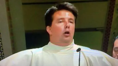 Renzi ha un sosia: è il diacono di Papa Francesco