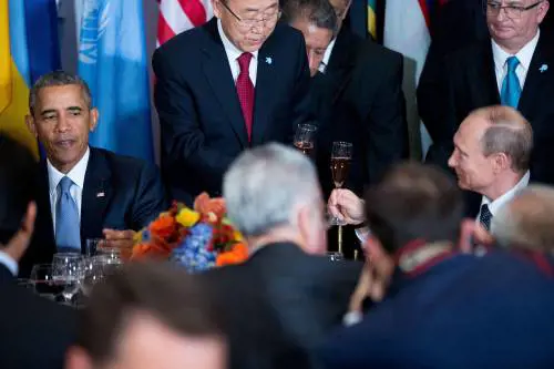 Scontro all'Onu, Obama: "Assad è un tiranno". E Putin: "Pericoloso giocare coi terroristi"