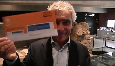 "Così sarà la tua pensione" Ma la busta arancione mente