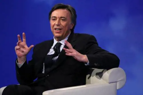 "Bestemmia, Chiesa, giochi di potere. Ecco cosa sta succedendo in Rai"