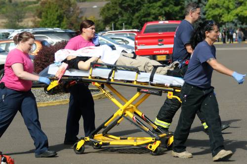 Usa, sparatoria in un college dell'Oregon: è strage