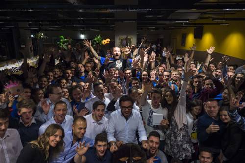Grande successo per Stonex: oltre 500 Breakers alla festa per lo smartphone italiano