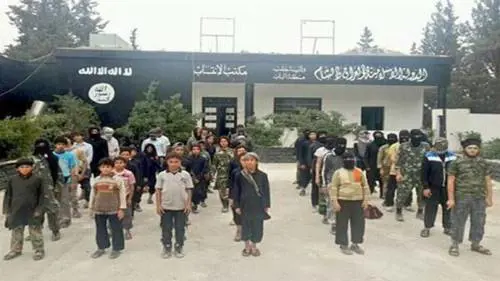 Nei territori controllati dall'Isis si insegna teologia e cucina