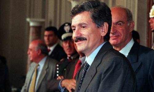 Quella volta che D'Alema fece bombardare la Serbia