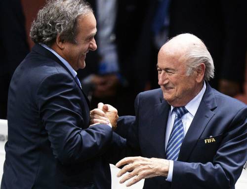 Dopo Blatter sospeso Platini E il pallone non ha più capi