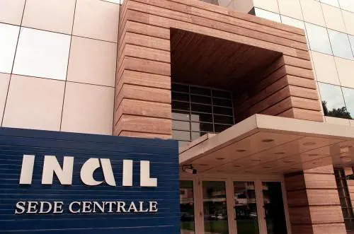 "Sito Inail bloccato: differire la scadenza". Consulenti del lavoro in rivolta per i bandi Isi