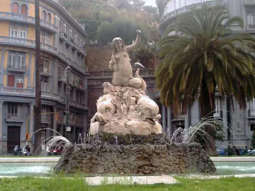 Vassalli, il grande romanzo della storia d'Italia finisce nella Napoli "eterna"